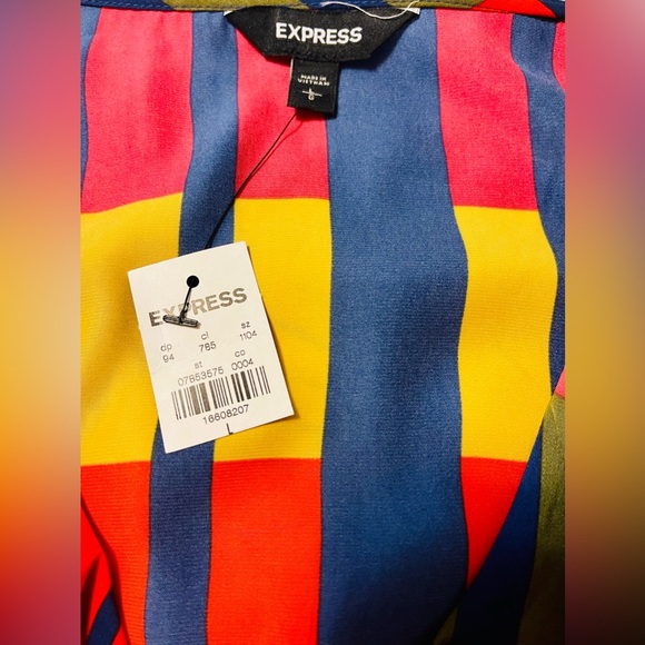 Express V-neck multi color, ruffle, long sleeve dress. - Picture 7 of 7